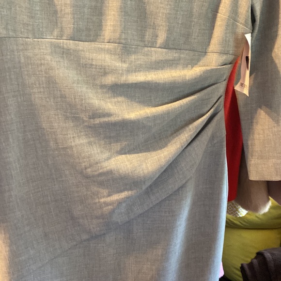 Dress - Picture 3 of 6